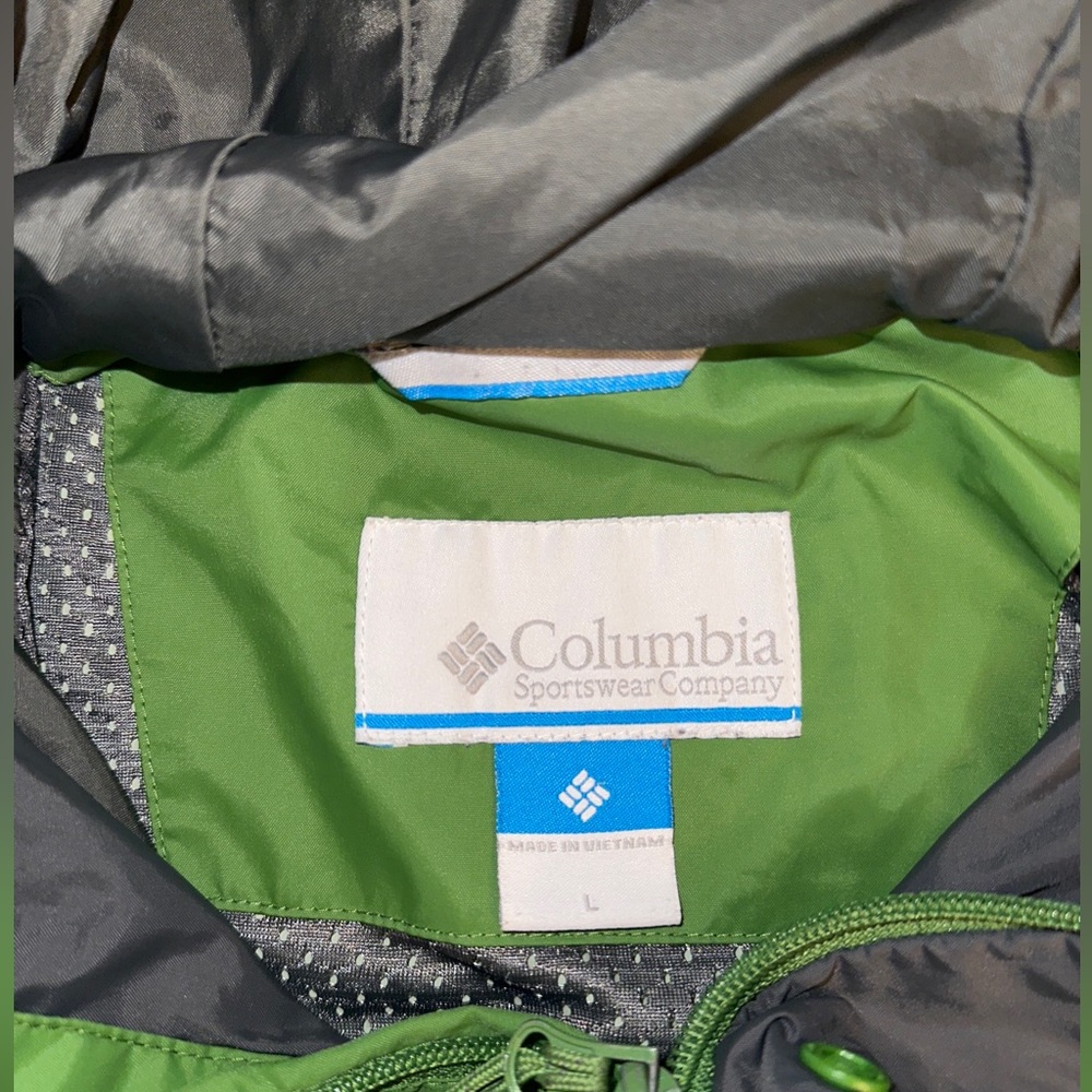 Columbia rain jacket green for men Large
